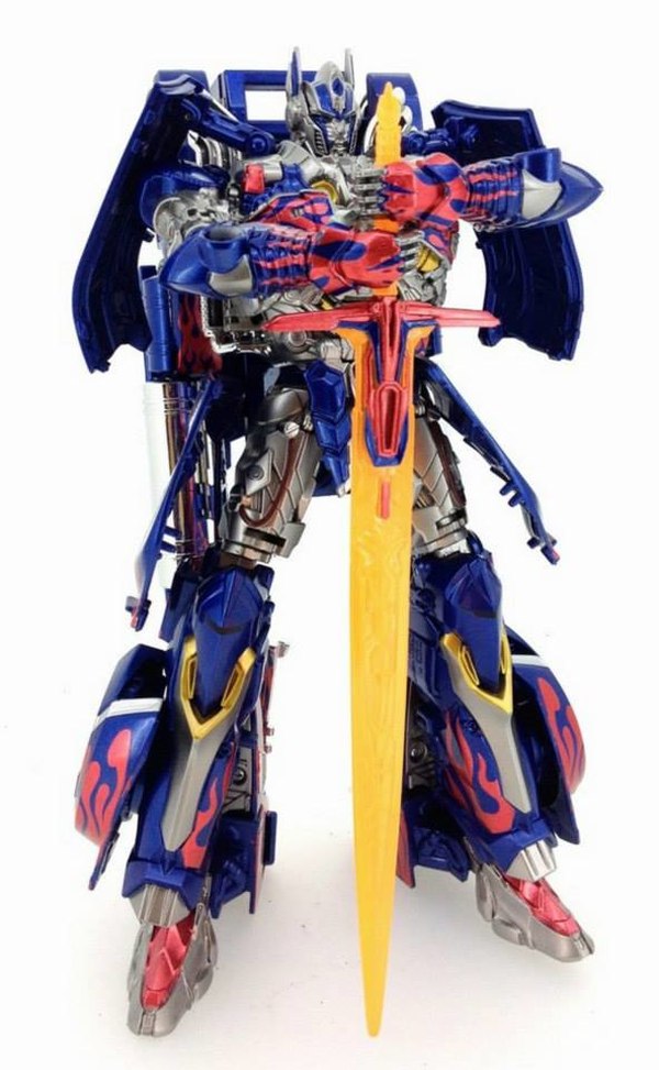 More Pre Orders AD31 Ultimate Power Mode Optimus Prime While They Last  (1 of 5)